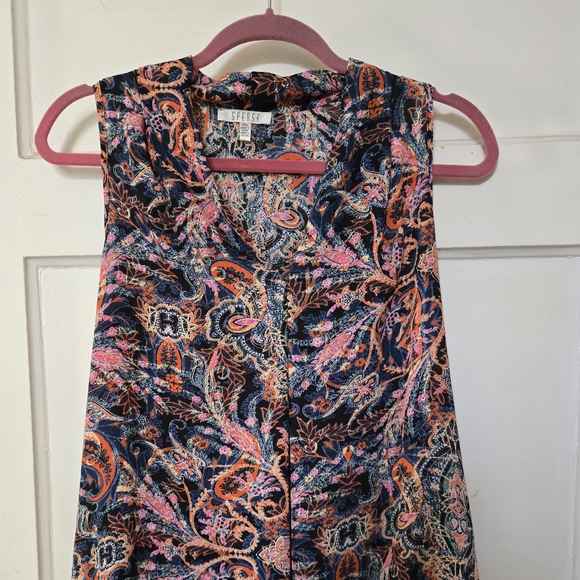 Spense Top - Picture 2 of 7